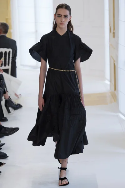 Look 9